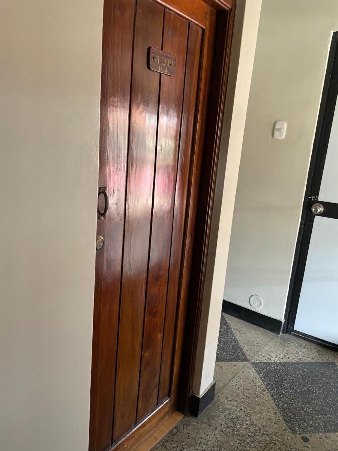 Alojamiento Tahuari Iquitos Buitenkant foto